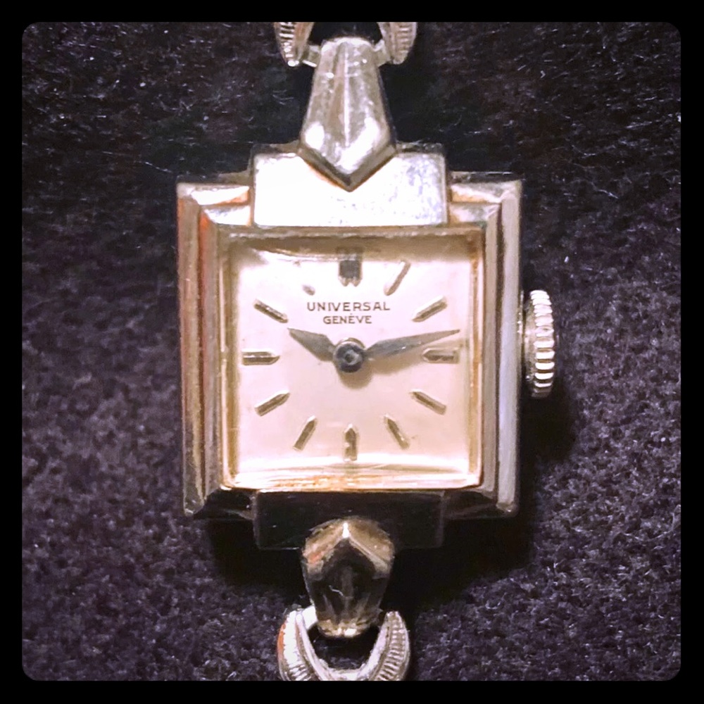 Vintage RARE Woman’s Universal Geneve Watch 1930